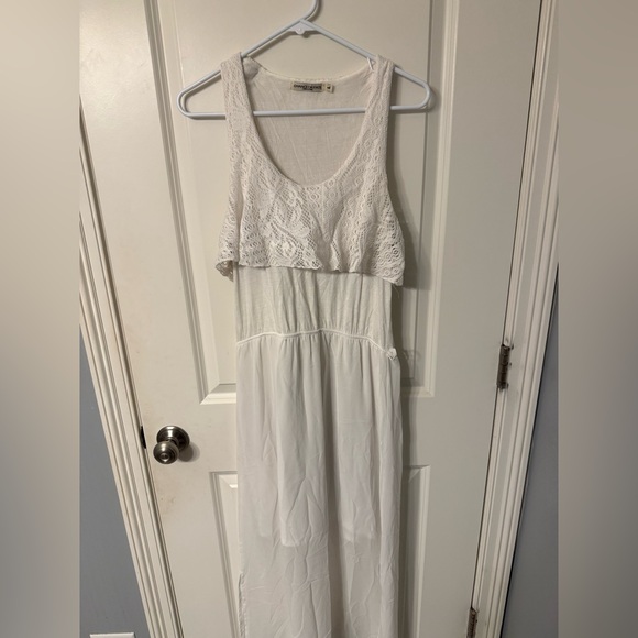 chance of fate Dresses & Skirts - Ivory Lace Maxi dress size large